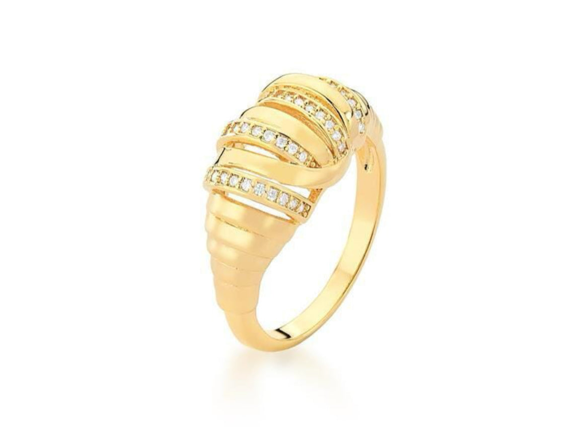 Sophie Ring - Gold ring with trace details and pave set zirconia