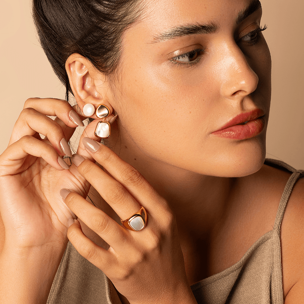 Classic Mother of Pearl Earring - Golden Mother of Pearl